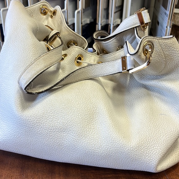 Michael Kors Womens bag with matching wallet - Picture 2 of 3